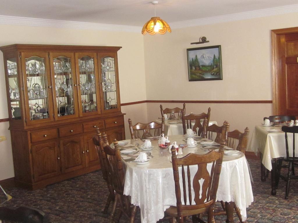 Devanes B&B Dingle Buitenkant foto