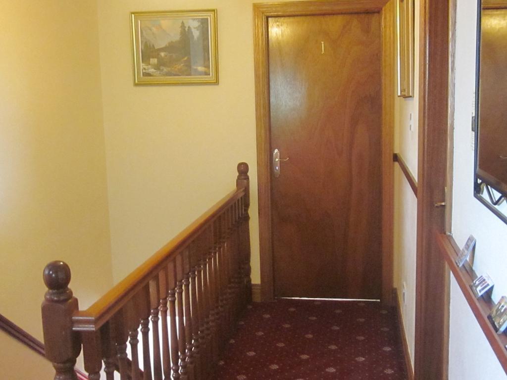 Devanes B&B Dingle Buitenkant foto