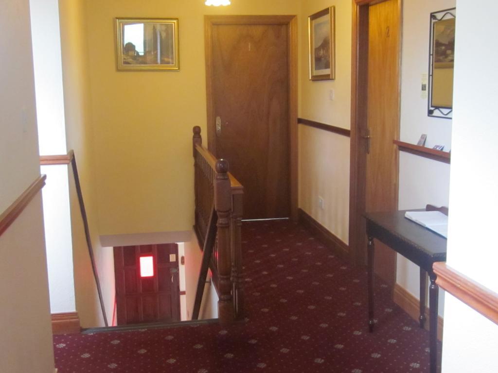 Devanes B&B Dingle Buitenkant foto